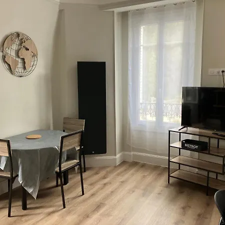 Tres Beau Meuble Lumineux Appartement La Bourboule