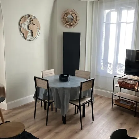 Très Beau Meublé Lumineux